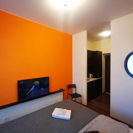 Orange Apartment *